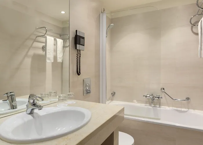 Nh Leidseplein 4* אמסטרדם