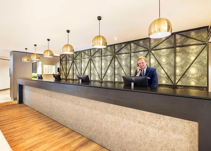 Nh Leidseplein מלון 4*