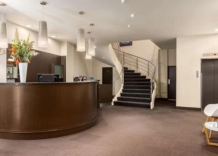 Nh Leidseplein מלון