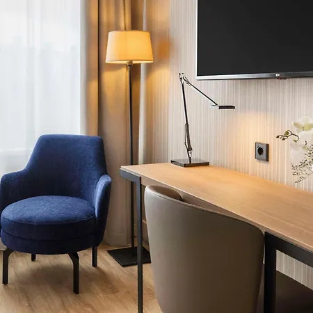Nh Centre Hotel 4*