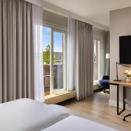 Nh Leidseplein מלון 4*