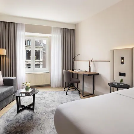 فندق Nh Leidseplein 4*