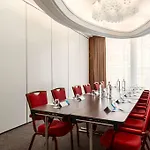 Nh Leidseplein Hotel 4*