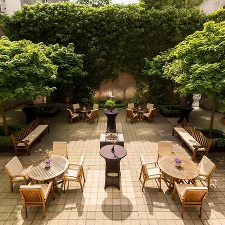 Nh Leidseplein Hotel 4*